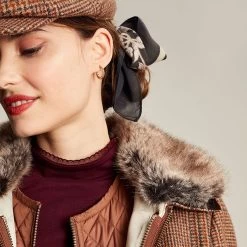 Joules Women's Middleton Scarf - Grey Floral -Fashion Lady 885413 1 1