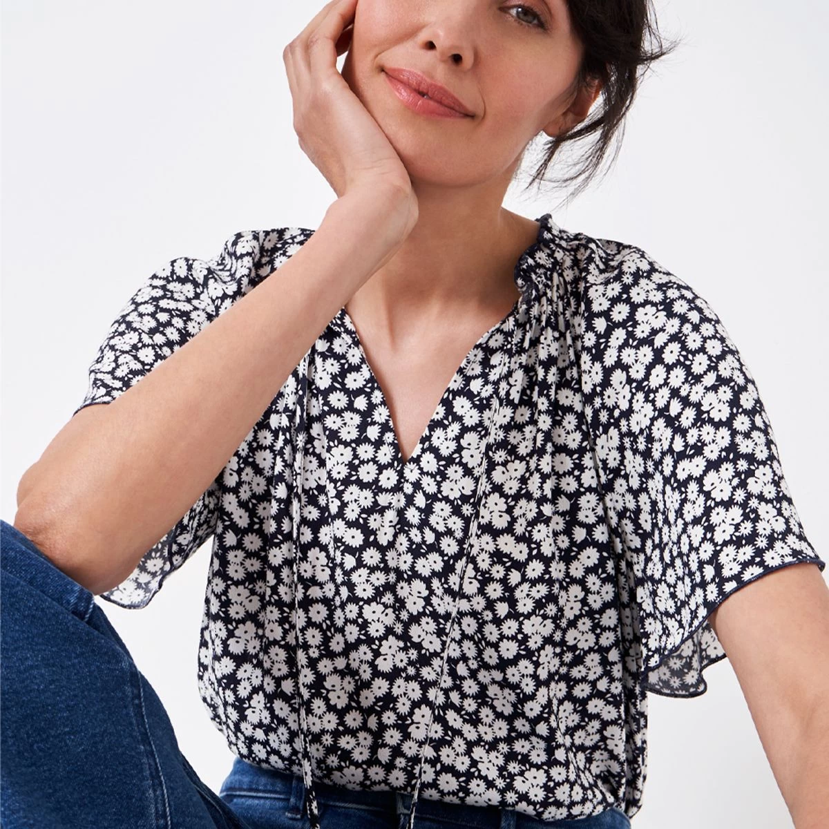 Crew Clothing Women's Ada Top - Navy/White 3 Crew Clothing Women's Ada Top - Navy/White - Image 3