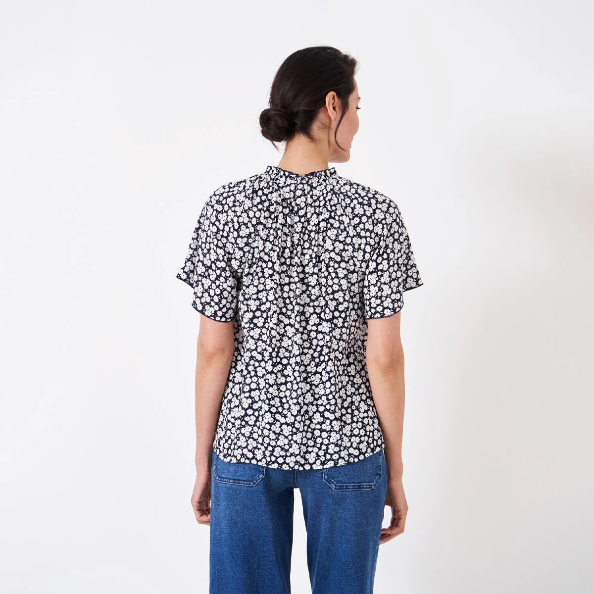 Crew Clothing Women's Ada Top - Navy/White 5 Crew Clothing Women's Ada Top - Navy/White - Image 5