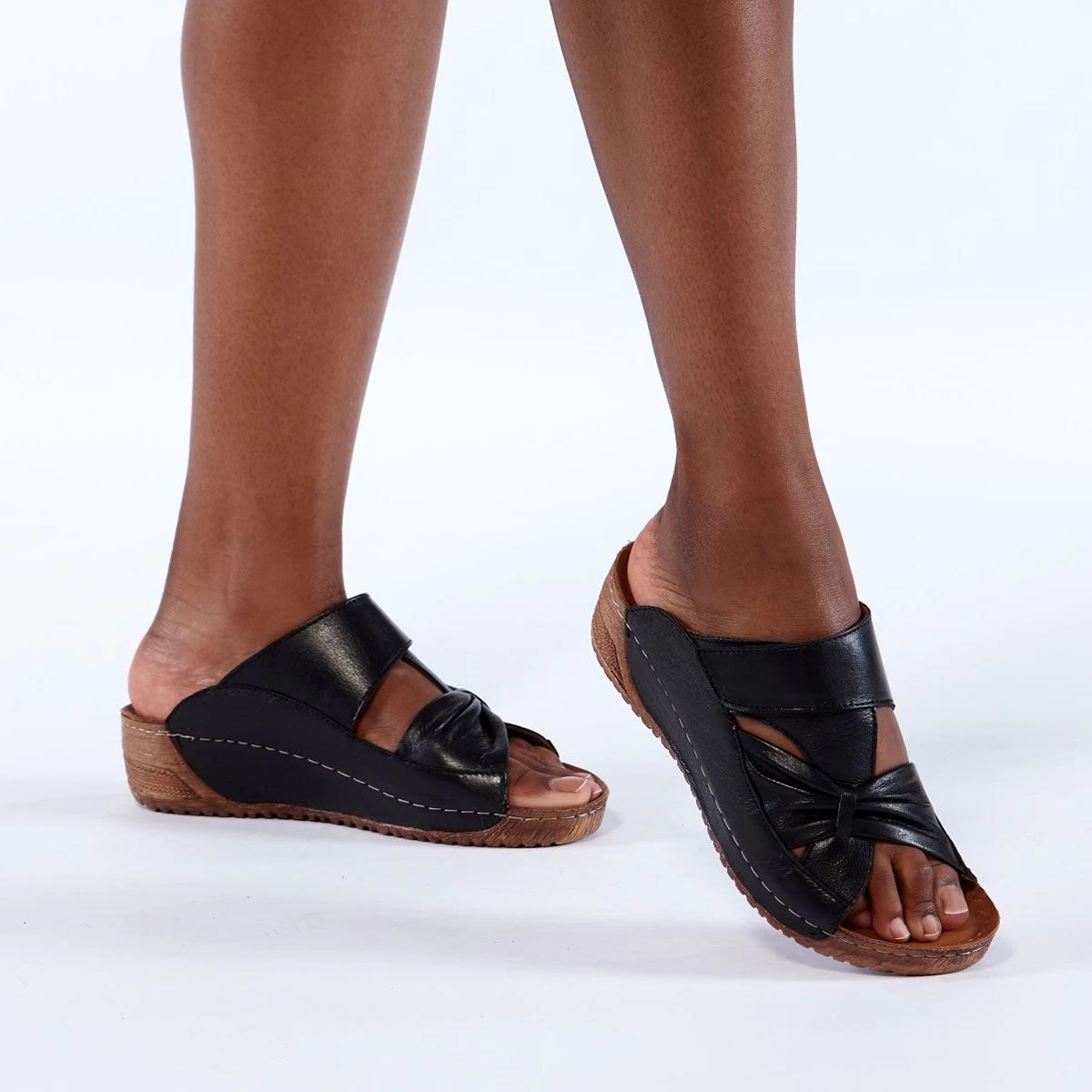 Adesso Lexi Slide – Black 5 Adesso Lexi Slide – Black - Image 5