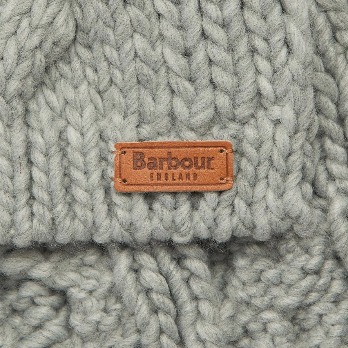Barbour Women's Penshaw Beanie & Scarf Gift Set - Grey 5 Barbour Women's Penshaw Beanie & Scarf Gift Set - Grey - Image 5