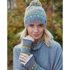 Pachamama Women's Braemar Bobble Beanie - Grey Fairisle 7 Pachamama Women's Braemar Bobble Beanie - Grey Fairisle -Fashion Lady beanie bobble breamar