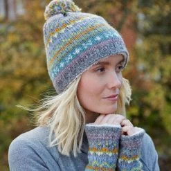 Pachamama Women's Braemar Bobble Beanie - Grey Fairisle 8 Pachamama Women's Braemar Bobble Beanie - Grey Fairisle -Fashion Lady beanie bobble breamar3