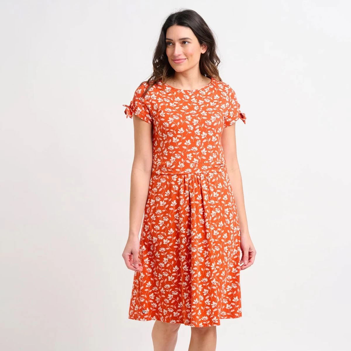 Brakeburn Women’s Floating Floral Tie Sleeve Dress – Coral