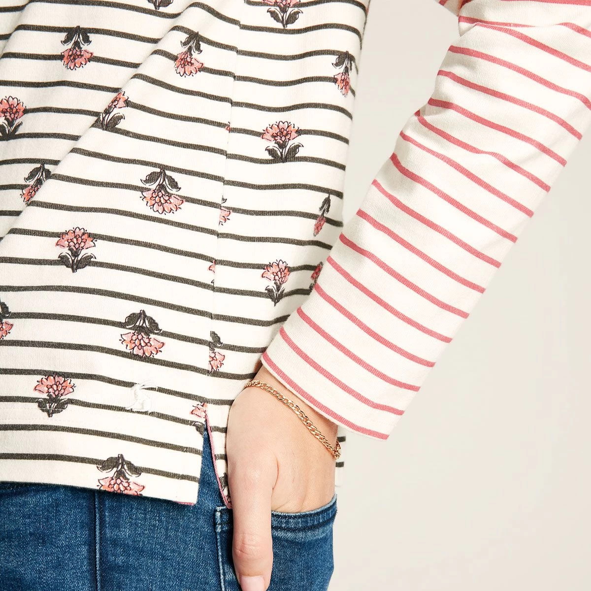 Joules Women's Brancaster Print Top - Grey Stripe 2 Joules Women's Brancaster Print Top - Grey Stripe - Image 2