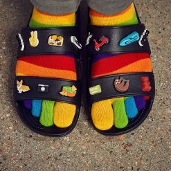 Crocs Unisex Classic Sandals – Black 17 Crocs Unisex Classic Sandals – Black -Fashion Lady crocs women s classic sandals black 8