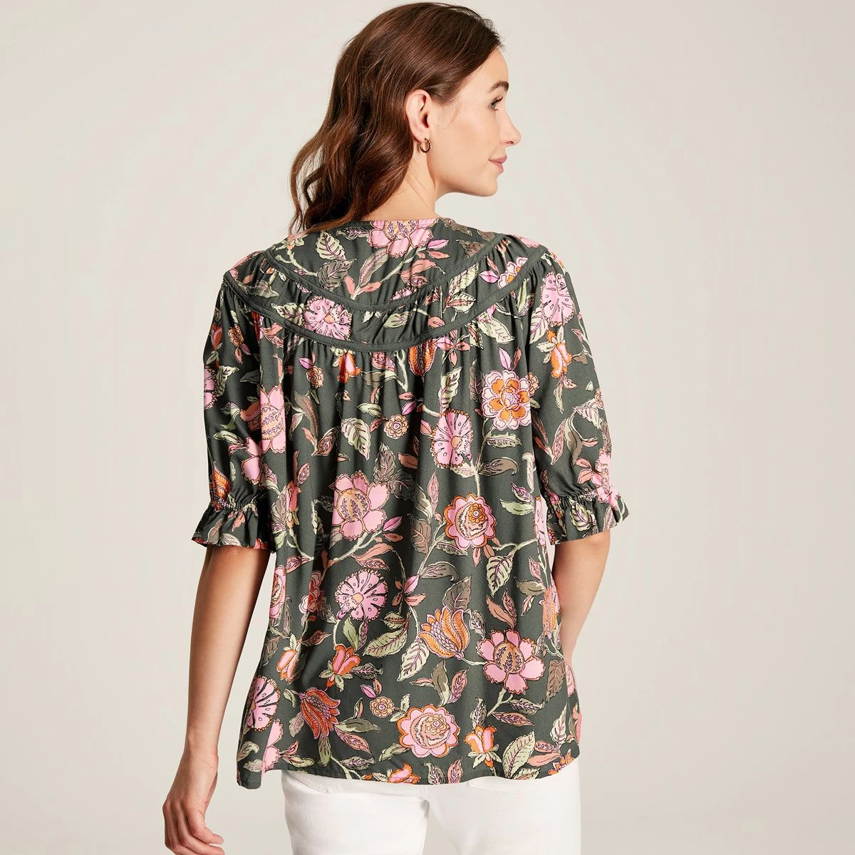 Joules Women's Eloisa Blouse - Grey Floral 4 Joules Women's Eloisa Blouse - Grey Floral - Image 4