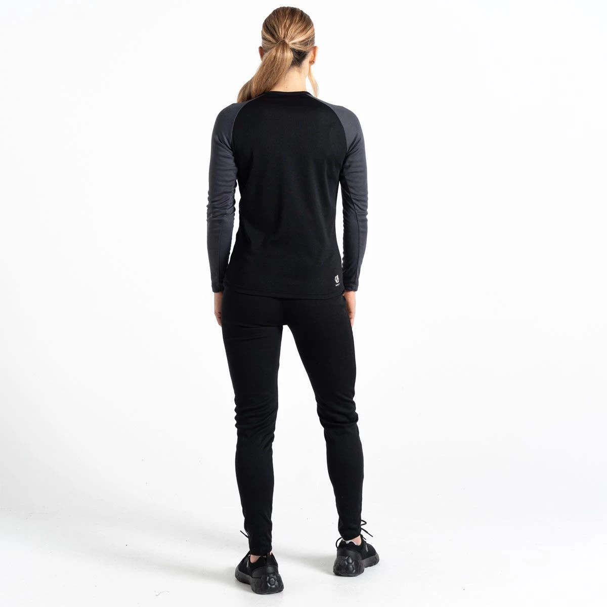 Dare 2b Women's Exchange III Thermal Baselayer Set - Black/Ebony Grey 4 Dare 2b Women's Exchange III Thermal Baselayer Set - Black/Ebony Grey - Image 4