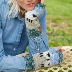 Pachamama Women’s Hazy Sheep Handwarmers