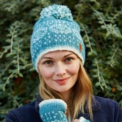 Pachamama Women's Pentle Bay Bobble Beanie 7 Pachamama Women's Pentle Bay Bobble Beanie -Fashion Lady pentle bay bobble beanie 2
