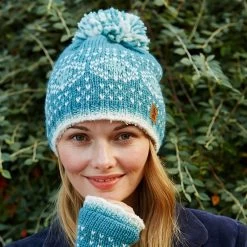 Pachamama Women's Pentle Bay Bobble Beanie 8 Pachamama Women's Pentle Bay Bobble Beanie -Fashion Lady pentle bay bobble beanie 3