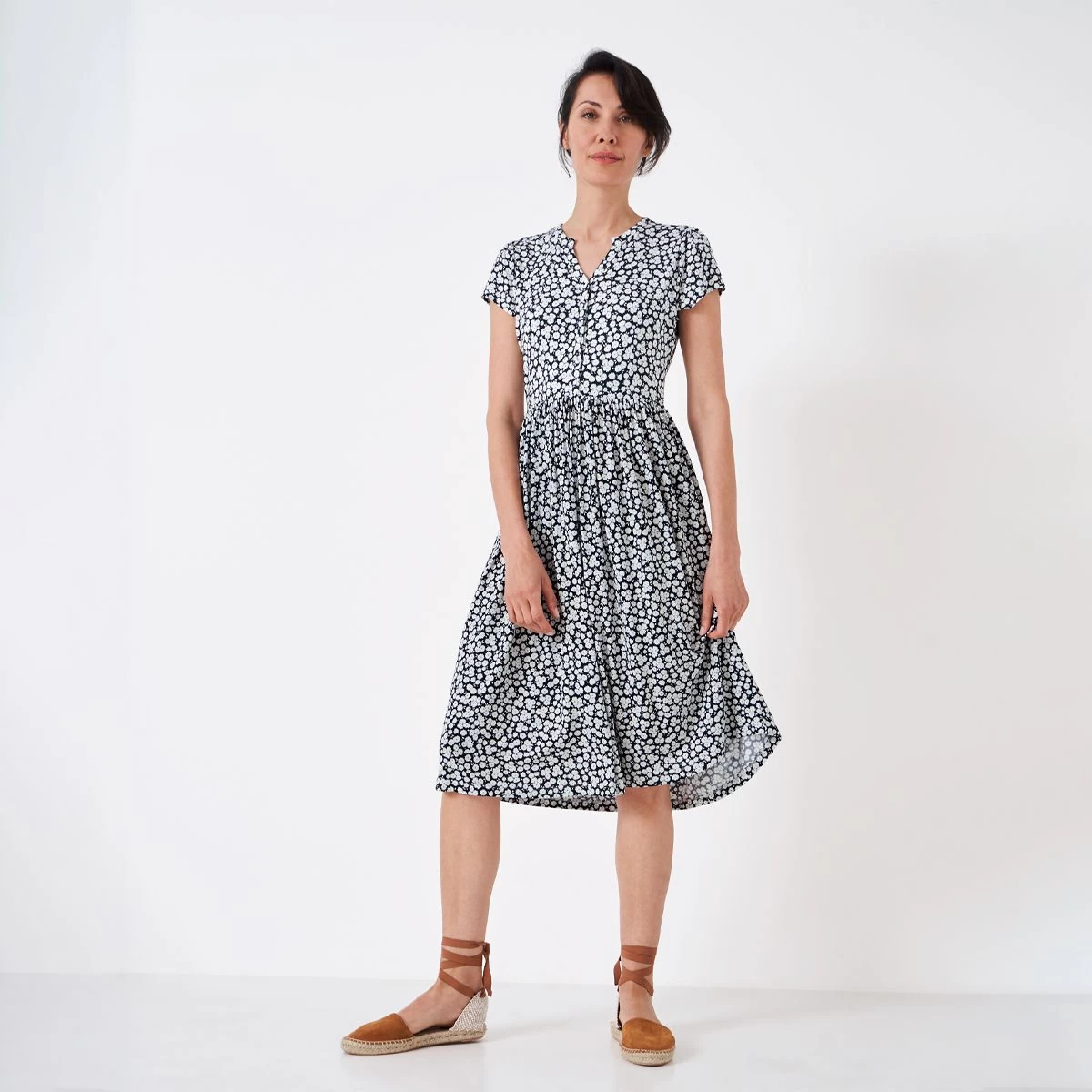 Crew Clothing Women's Rosa Jersey Tea Dress - Navy/White 3 Crew Clothing Women's Rosa Jersey Tea Dress - Navy/White - Image 3