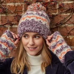 Pachamama Women's Totnes Bobble Beanie - Damson -Fashion Lady totnes bobble beanie damson 5