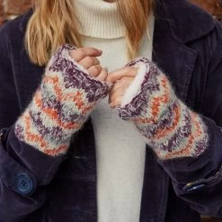 Pachamama Women's Totnes Handwarmers - Damson -Fashion Lady totnes handwarmer damson 2