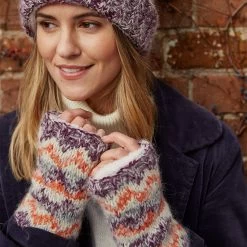 Pachamama Women's Totnes Handwarmers - Damson -Fashion Lady totnes handwarmer damson 3