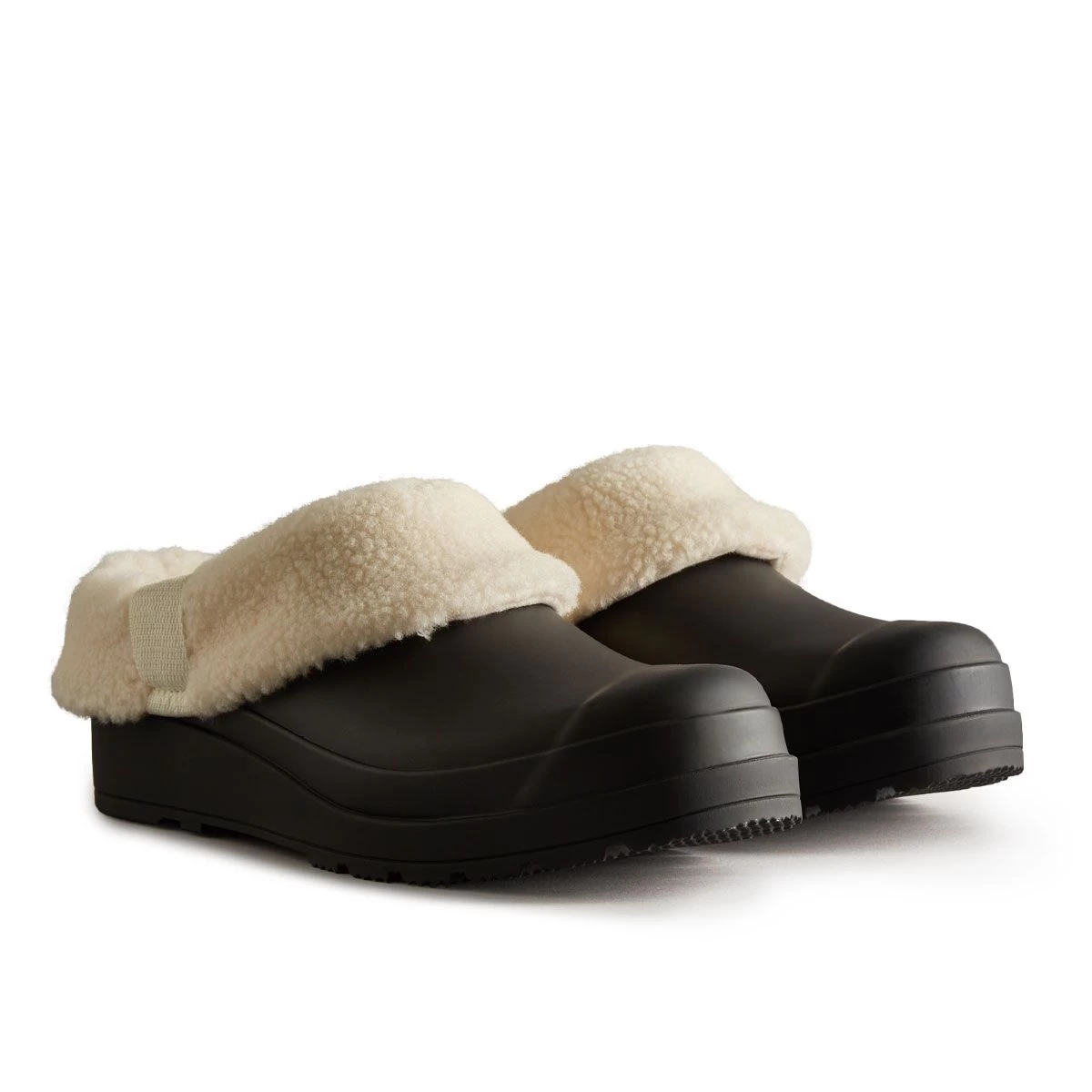 Hunter Women's Play Shearling Insulated Clogs - Black 6 Hunter Women's Play Shearling Insulated Clogs - Black - Image 6