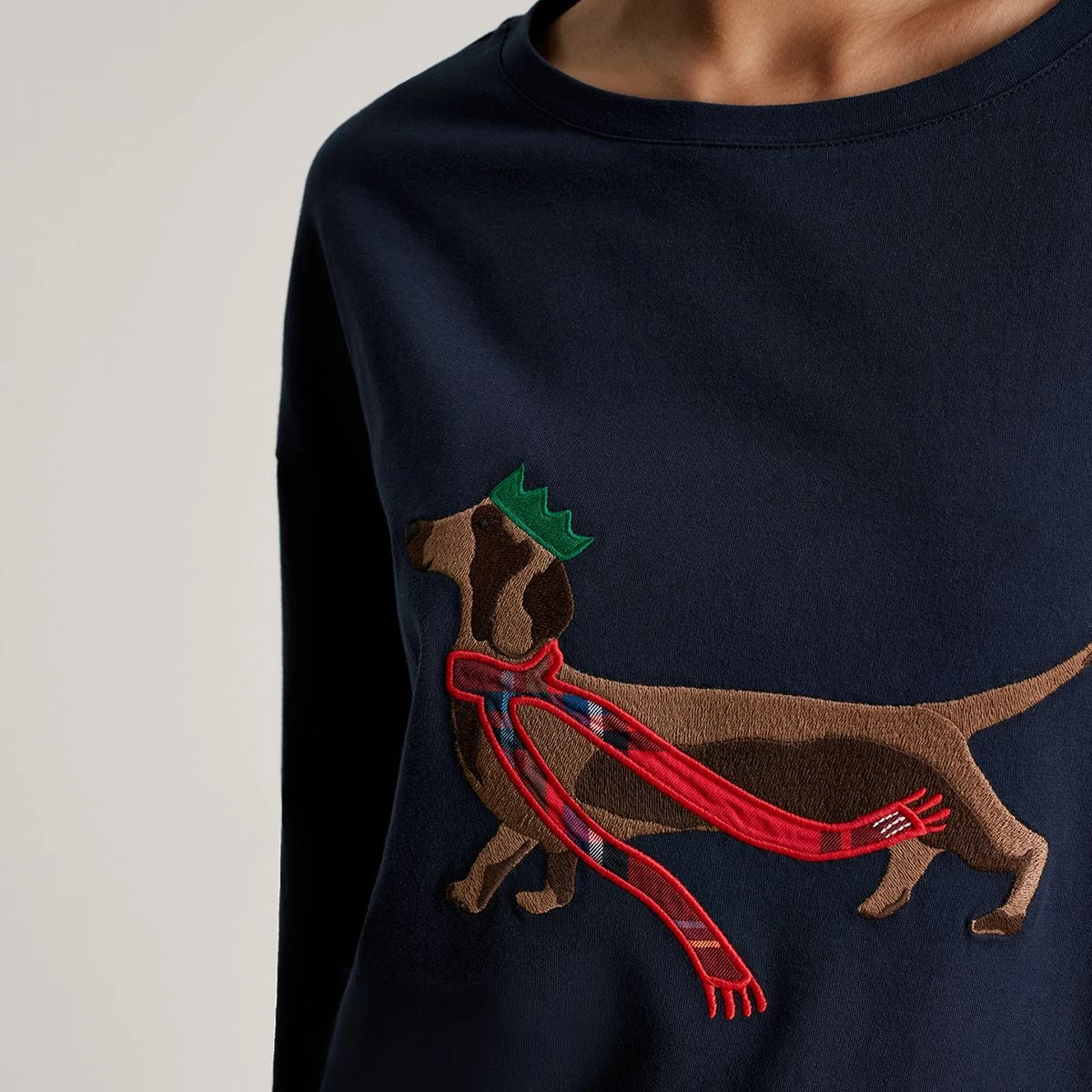 Joules Women’s Goodnight Christmas Pyjama Set – Xmas Dog 3 Joules Women’s Goodnight Christmas Pyjama Set – Xmas Dog - Image 3